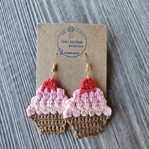 Cupcake earrings hand-woven in crochet woven hoops accessories and jewelry